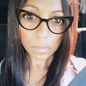 Meet your Posher, Lucy